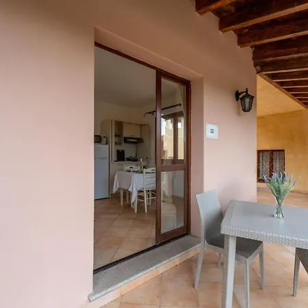 Relaxing Baia Dei Mirti B3-1 Bedroom Sleeps 3 Persons * Vignola Mare