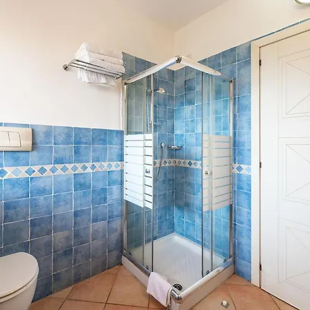 Relaxing Baia Dei Mirti B3-1 Bedroom Sleeps 3 Persons Vignola Mare
